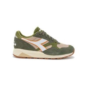 Diadora N902 Trainer