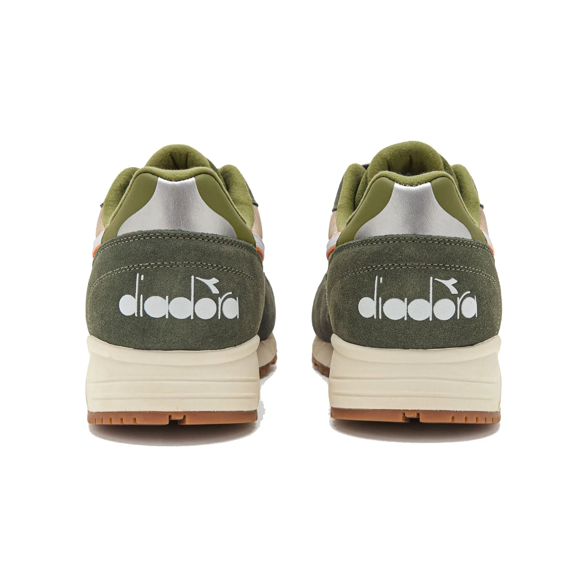 Diadora N902 Trainer
