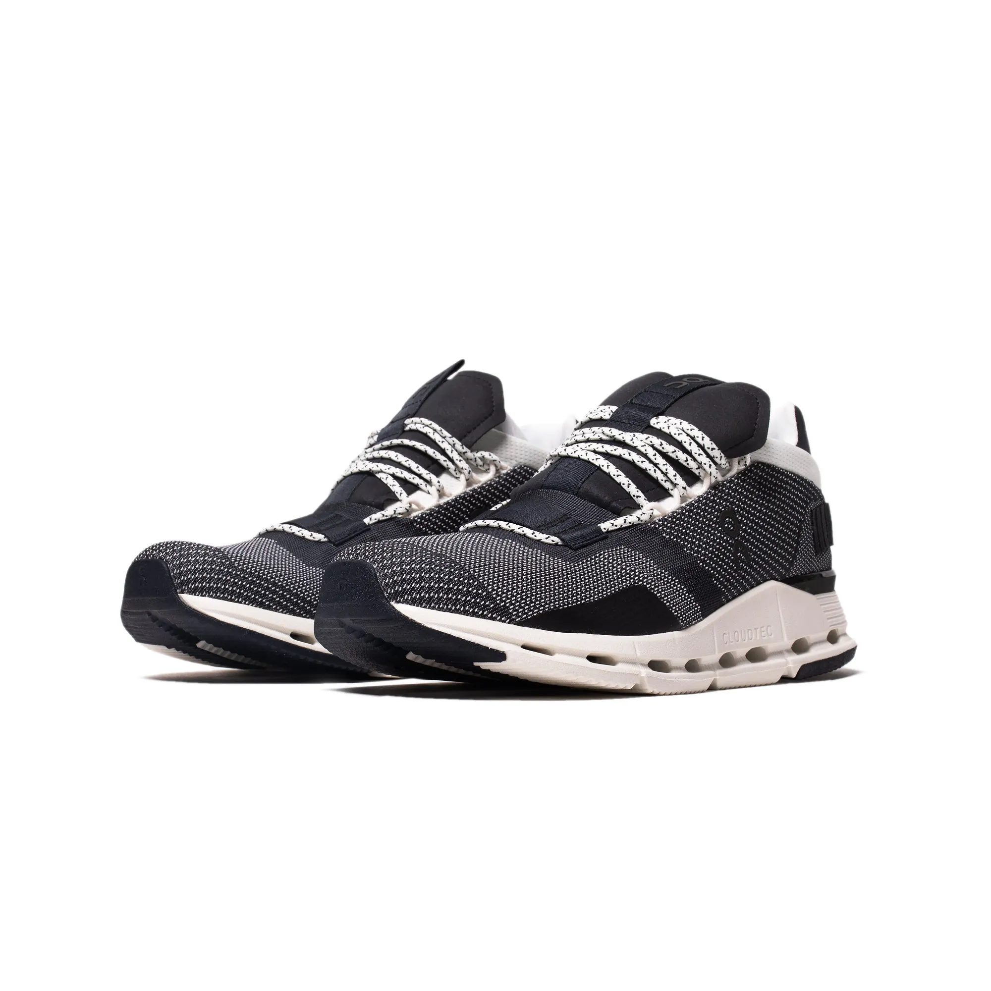 On! Men's Cloudnova in Black & White