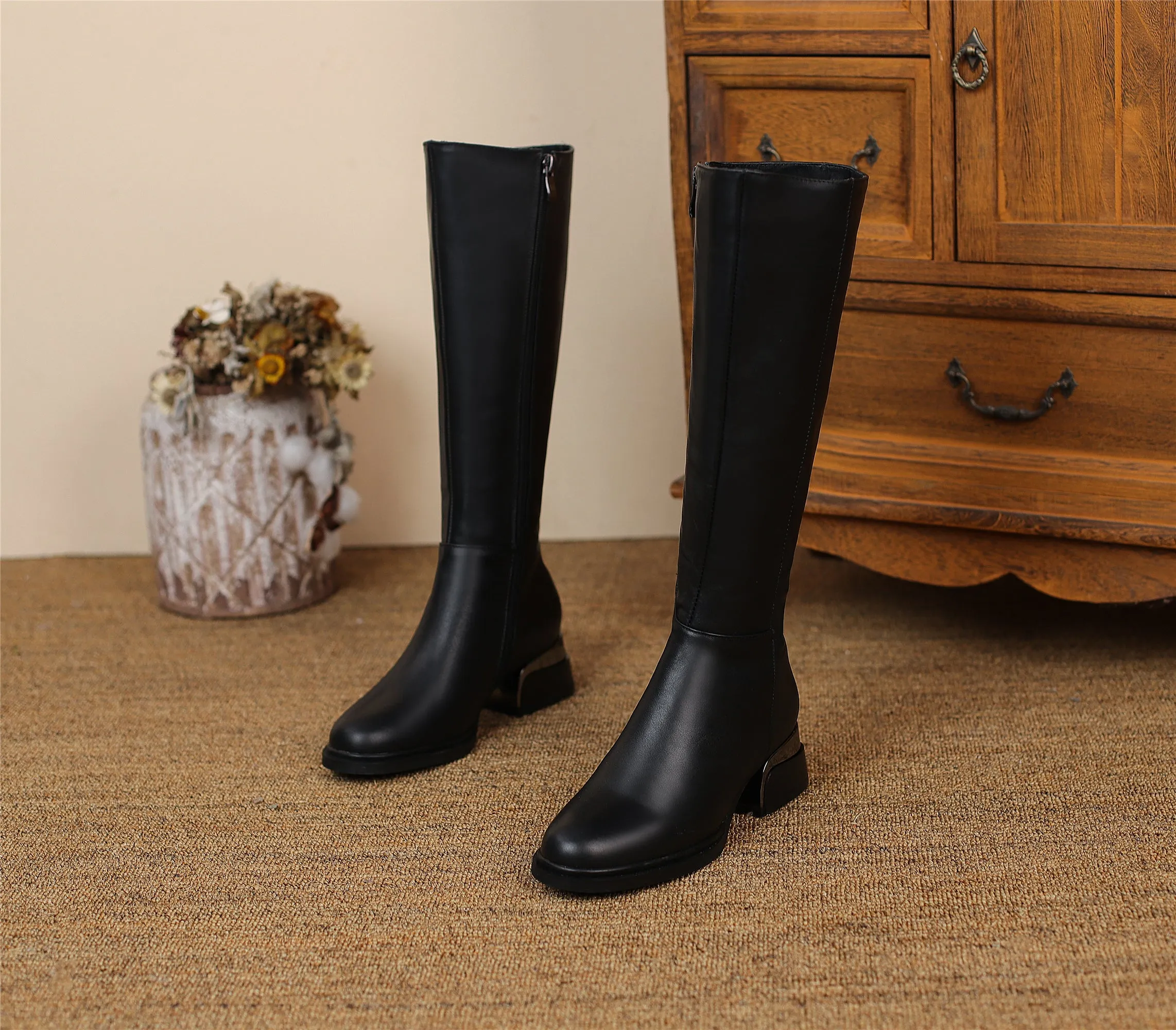TinaCus Women's Genuine Leather Round Toe Handmade Side Zipper Low Chunky Heels Classic Knee High Boots